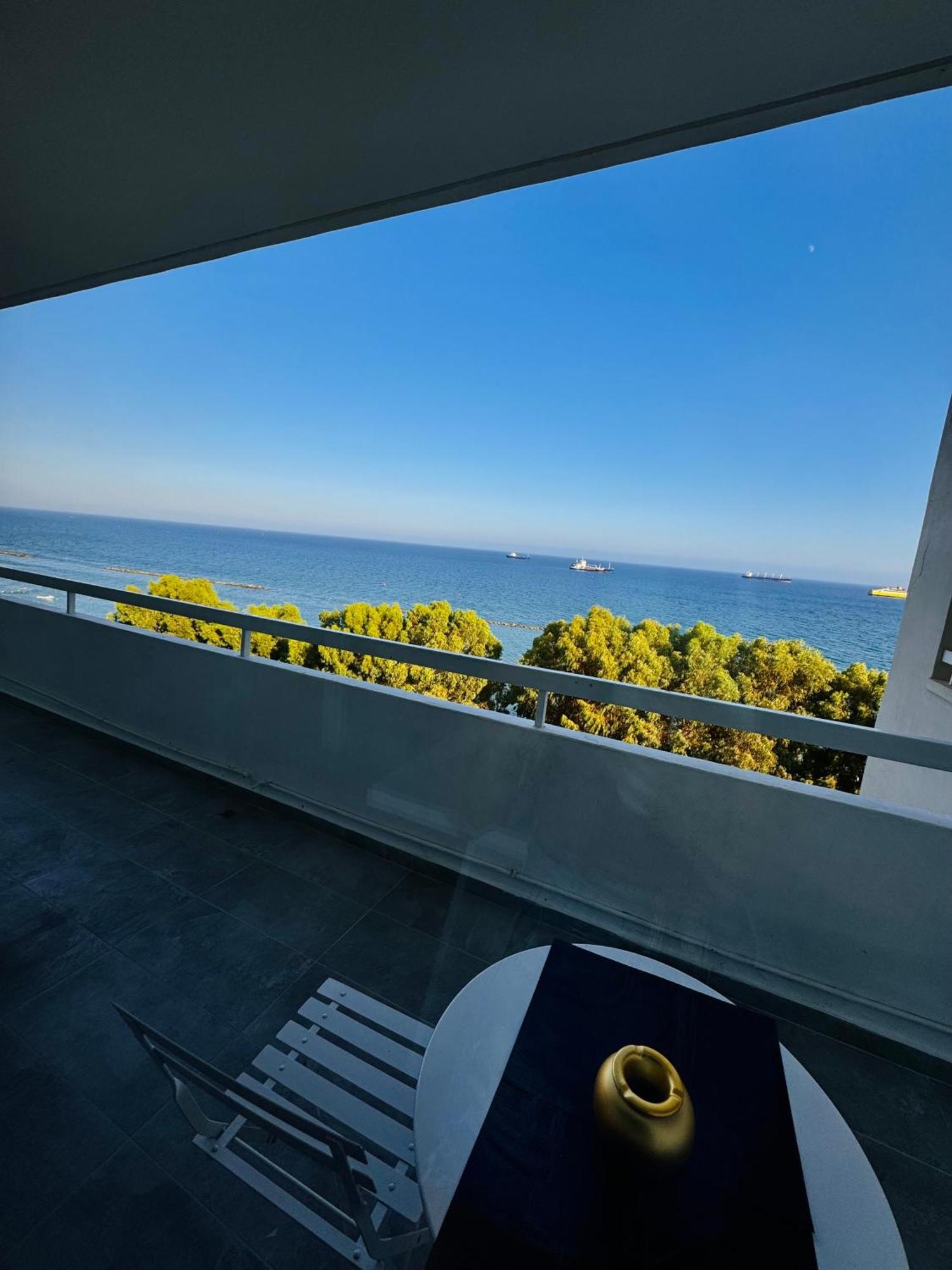 Sea View 3 Bedrooms Apartment Limassol