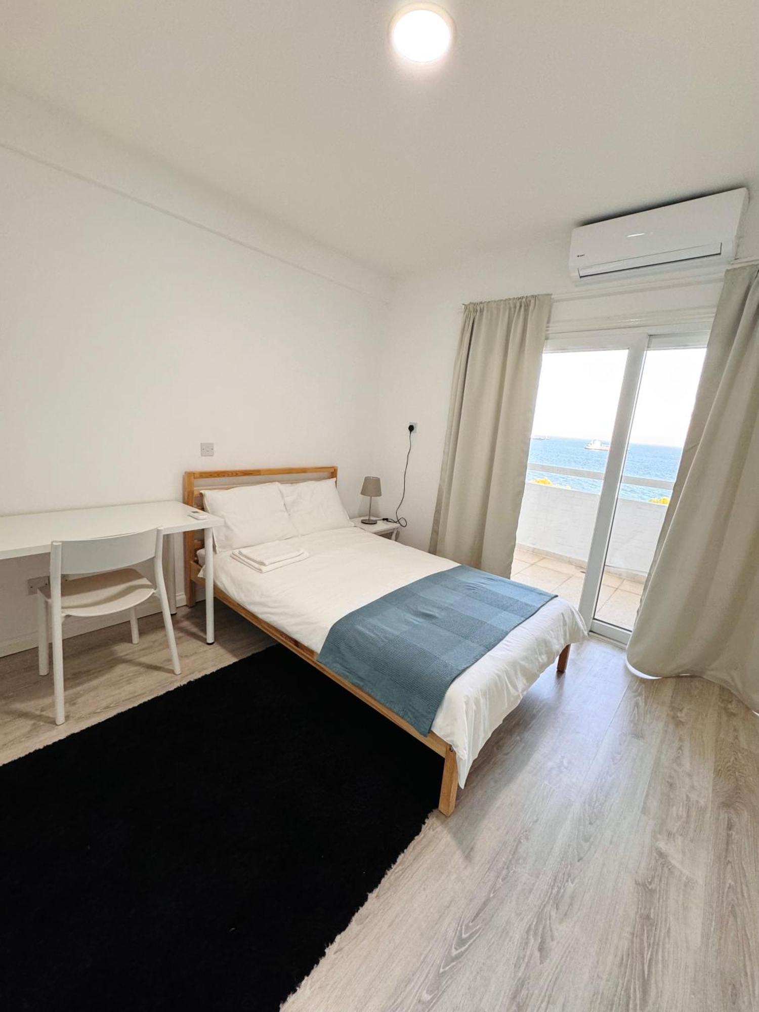 Apartment Sea View 3 Bedrooms Limassol